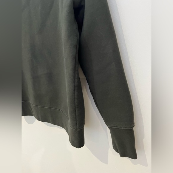 Champion Sweater - Picture 9 of 9